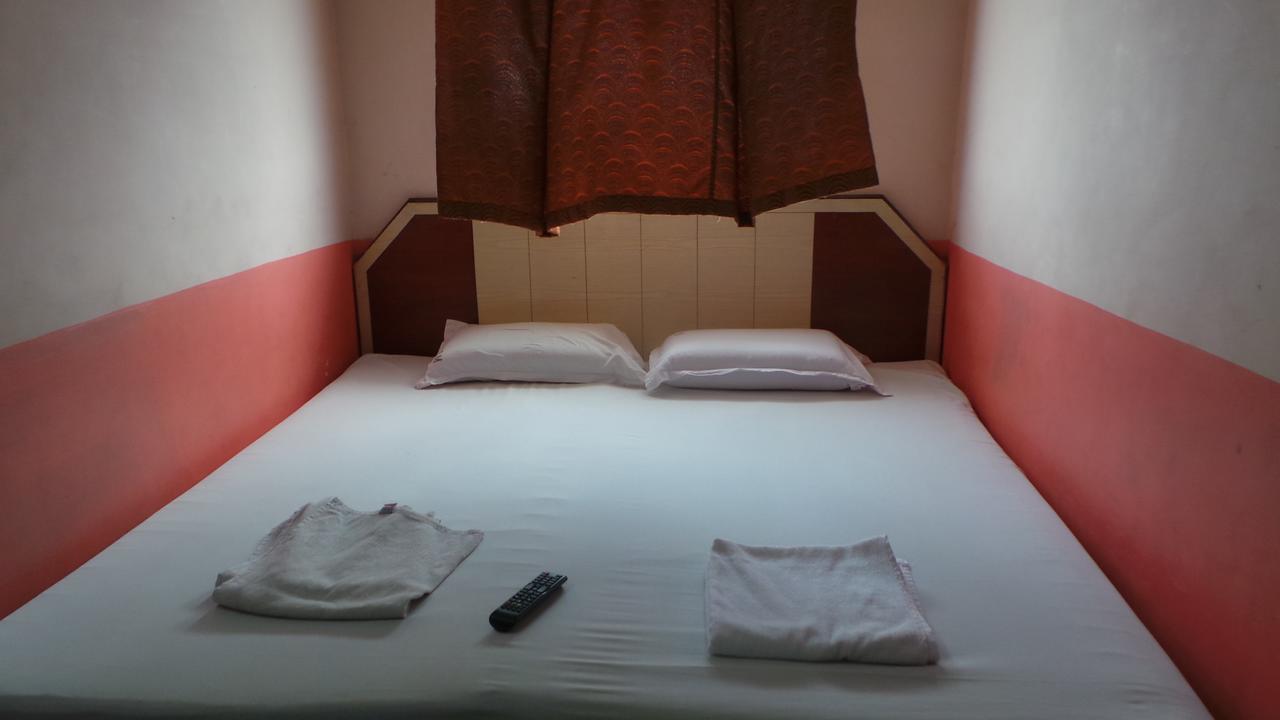 M.P.M. Guest House Puducherry Buitenkant foto