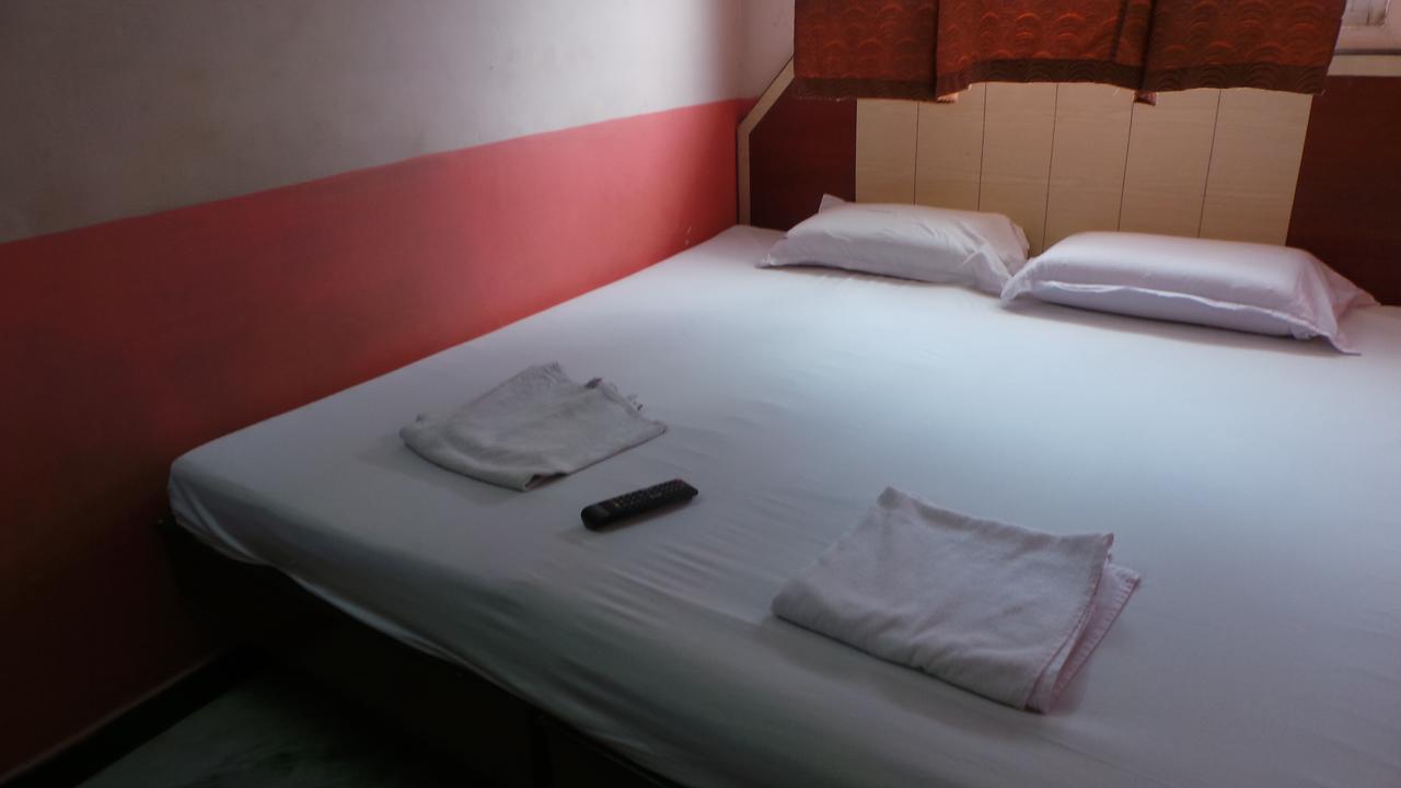 M.P.M. Guest House Puducherry Buitenkant foto